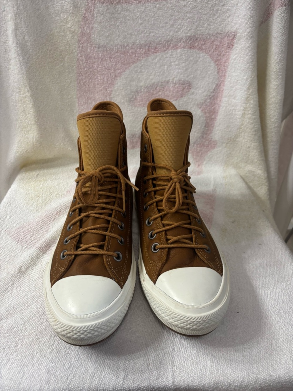 Converse Chuck Taylor All Star Waterproof Boot Hi Raw
Sugar Men Sz 7 Women Sz 9